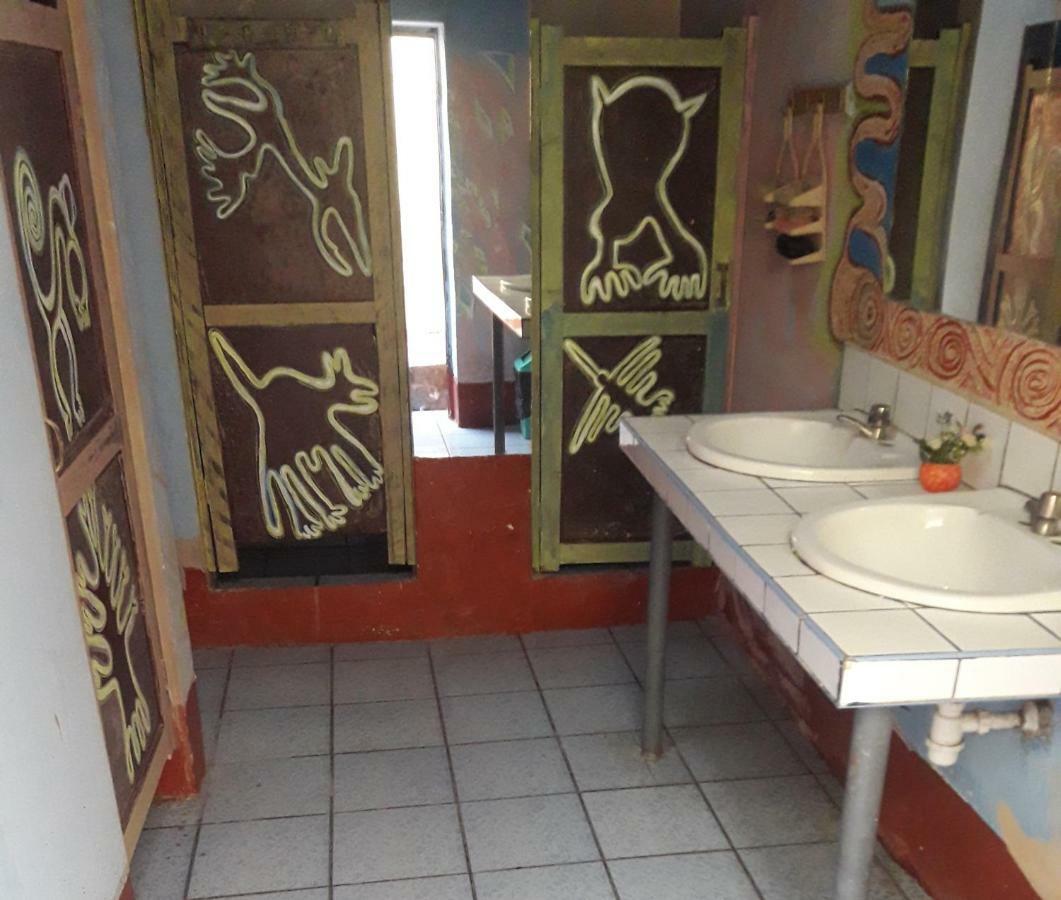 Hotel Mama Chelita Nazca Zewnętrze zdjęcie